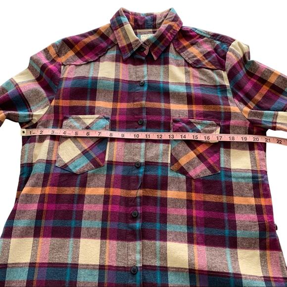 Via Penny Lane Reworked Apparel | Maroon 5 Graphic Button Up Plaid Shirt Large - Picture 6 of 9